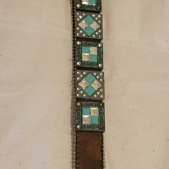 Leather Cowgirl Belt - Picture 5 of 11